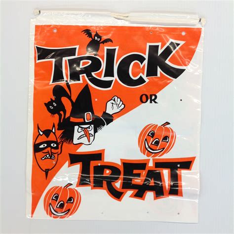 Vintage Plastic Halloween Trick Or Treat Goodies Bag Witch Devil Bat C