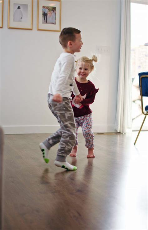 Click here to find a professional laminate floor cleaning company in your area. The Best Ever Cleaner For Laminate Floor Care (With images ...