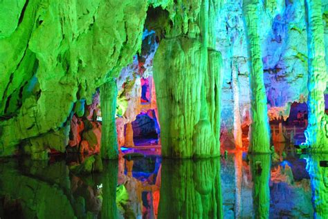 Пещера тростниковой флейты Природные достопримечательности Китая фото
