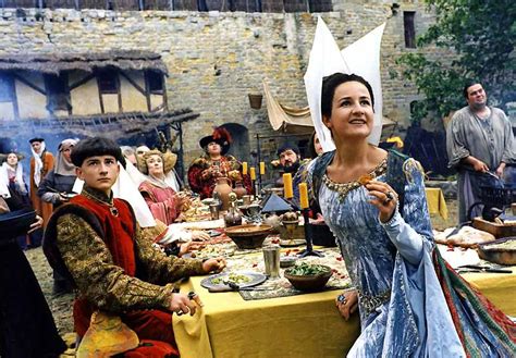 Les visiteurs 2 (partie 2). Photo du film Les Visiteurs - Photo 5 sur 12 - AlloCiné