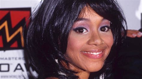 lisa ‘left eye lopes 5 things to know about original tlc member who tragically died at 30