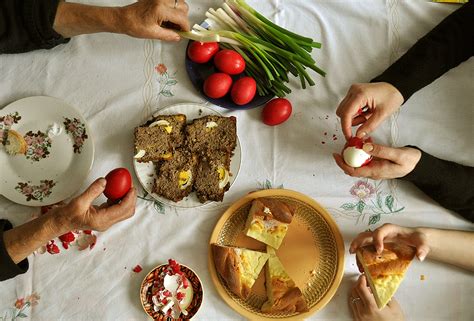 Why is the greek easter on different dates than in other countries? Orthodox Easter Day 2020 in Romania - Dates & Map