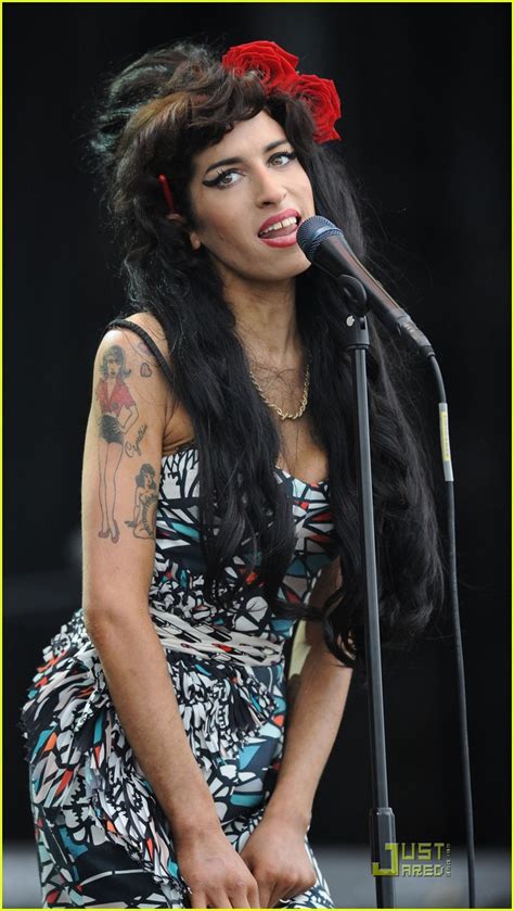 Official amy winehouse account find amy's entire discography, including deep cuts, collaborations, features and more не пользуетесь твиттером? Full Sized Photo of amy winehouse last time stage 15 ...