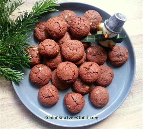 Kann man gut vorbereiten und über nacht im kühlschrank lagern. Schokokekse low carb | Schokokekse, Desserts ohne backen ...