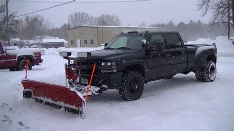 Snow Plowing On Our Moss Bed With My Silverado 3500 Youtube