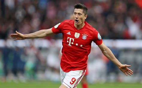 Robert lewandowski may move from bayern munich. Robert Lewandowski / Robert Lewandowski Moves Up To The Top Three Fc Bayern Munich - Player ...