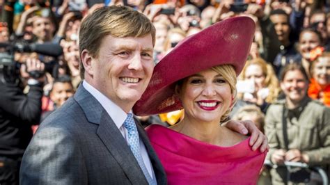 Traditionsgetreu besucht die königliche familie eine oder zwei gemeinden im land, wer weiß, vielleicht treffen sie sie. Königstag am 27.04.2016: Riesenparty für Willem-Alexander ...