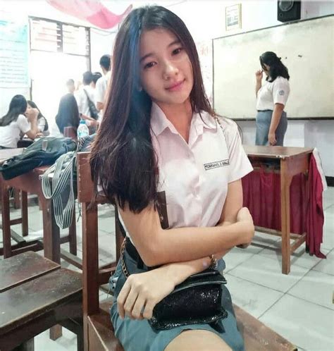Pin Oleh Iren Ahmad Di Sekolah Cewek Gadis Cantik Asia Gadis Wanita