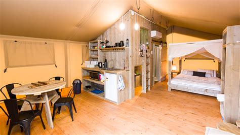 Glamping Safari Tent Canberra Hillview Farmstay
