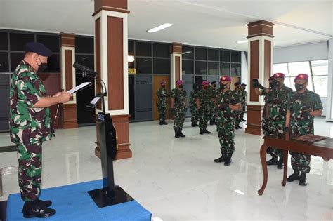 Komandan Lantamal V Pimpin Sertijab Dua Komandan Pangkalan TNI AL