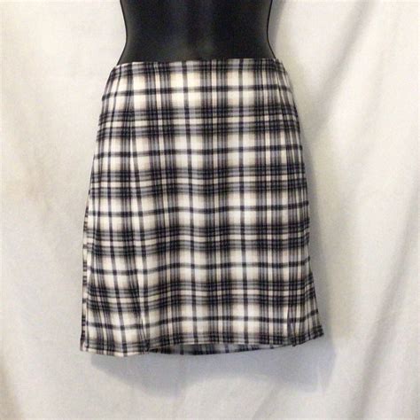 Dizzy Lizzy Size L Checkered Short Skirt Side Hidden Gem