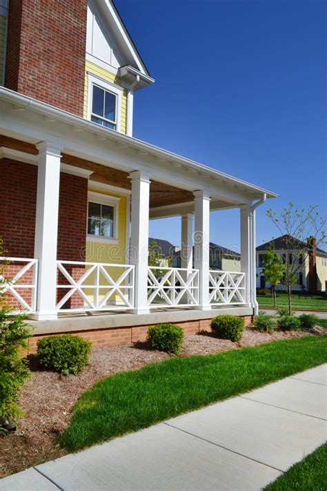 Suburban Homes Stock Image Image Of Detached Avenue 26070113