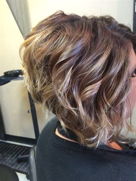 A short stacked bob for curly hair looks great on all curly haired women. 20 Hottest Short Stacked Haircuts - The Full Stack You ...
