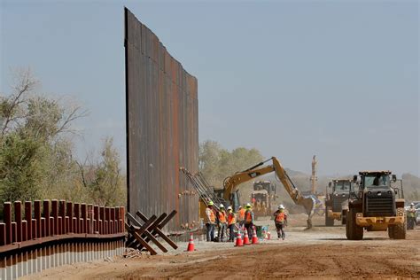 Trump Wall Raids Military Construction Projects Mocks Us Constitution