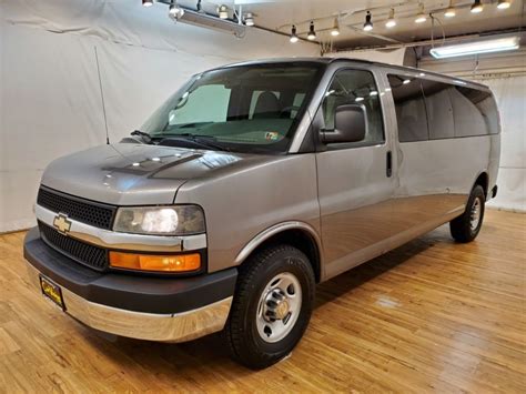 Pre Owned 2011 Chevrolet Express 3500 Lt Passenger Rwd Extended