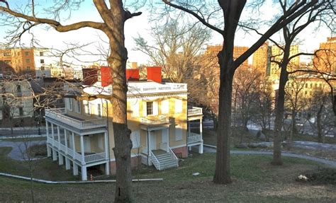 Brownstone country home, lira ảnh: A founding father's country home in Harlem | Nyc ...