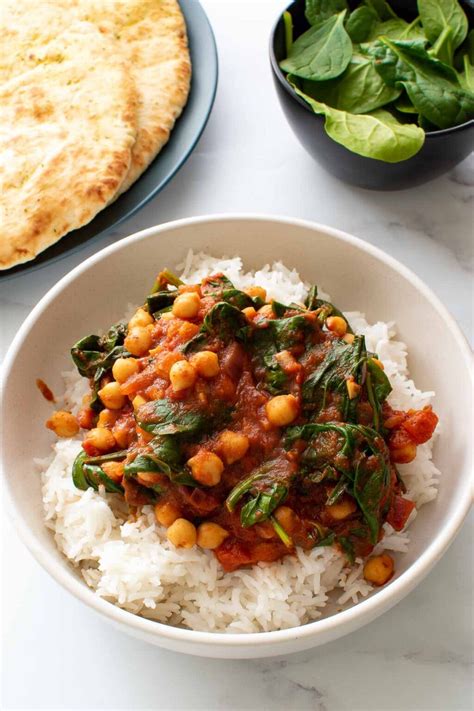 Chickpea And Spinach Curry Easy Vegetarian Curry Hint Of Healthy