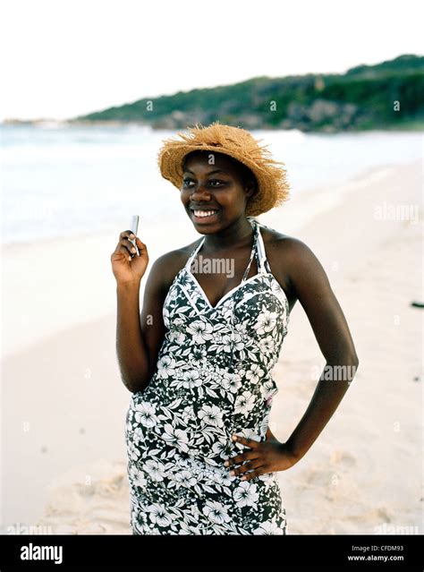 Seychelles La Digue Woman Hi Res Stock Photography And Images Alamy