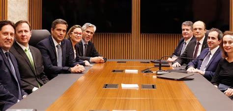 Agora, a selic deverá encerrar 2021 com uma taxa de 3,25% ao ano e 2022, a 4,75%. Começa hoje reunião do Copom que pode baixar a taxa Selic a 2%
