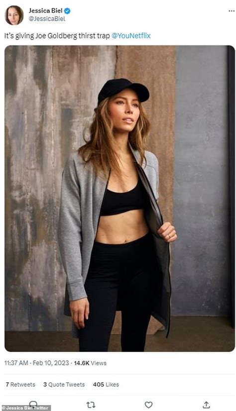 Nowmynews On Twitter Jessica Biel Shows Off Toned Abs In A Black Bra Top And Yoga Pants Https