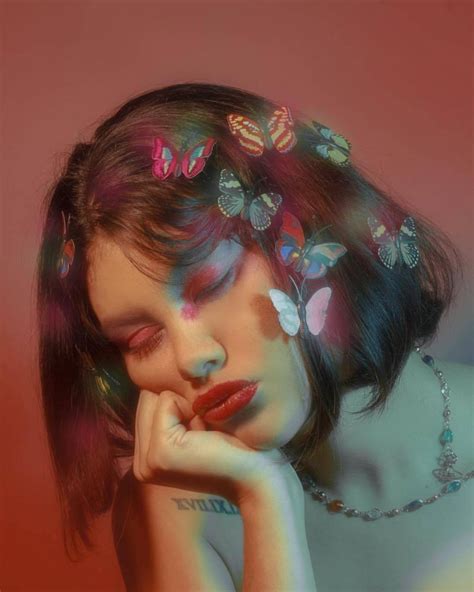 Pin By Augusta Winter On Ae In Full Bloom Aesthetic Portrait