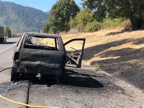 Firefighters Knock Down 3 4 Acre Grass Fire After Car Burst Into Flames In Gold Hill Ktvl