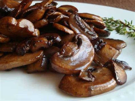 The best mushrooms for this method. Wine Glazed Mushrooms, Mushrooms with chicken stock