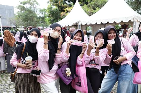 Srikandi Ganjar Lampung Ajak Kaum Milenial Mencintai Produk Lokal