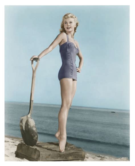 Vintagephotos On Twitter Vera Ellen In The Beach 1944