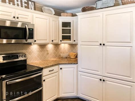 Our realtor has suggested that we. Bye Bye Honey Oak Kitchen Cabinets, Hello Brighter Kitchen! | Painting oak cabinets, Oak kitchen ...