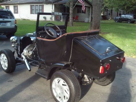 Ford Model T Replica Roadster Mini With Tow Dolly Parade Car