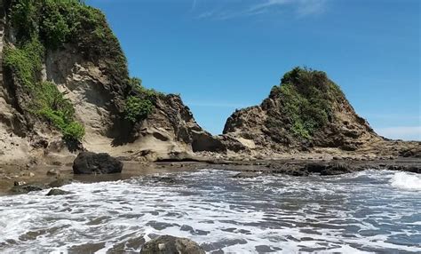 Pantai karang bolong anyer siap kembali untuk dinikmati. Pantai Karang Nini, Destinasi Terbaik dibalik Rerimbunan Hutan!