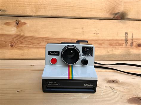 Vintage 1977 Polaroid Onestep Sx 70 Whiterainbow Camera Etsy