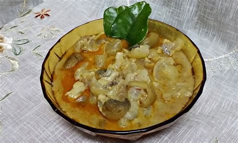 Selepas pemergian arwah ayah, saya agak jarang memakan sup kaki lembu yang mana kakinya. kitchenela: GULAI URAT KAKI LEMBU