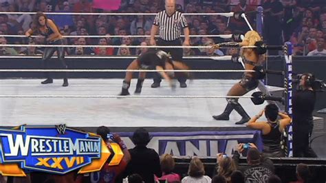 Video Snooki Flips Out At Wrestlemania The Crazy Attack