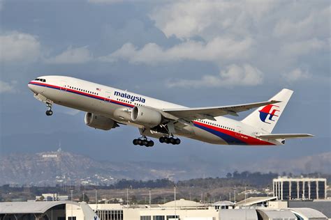 The reason for the disappearance of the flight is still unclear. Boeing 777 — Wikipédia