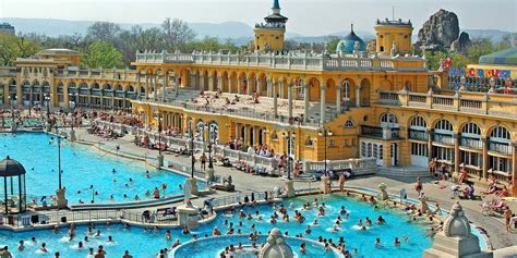 Afinal, de budapeste, eu só. BANHOS TERMAIS DE BUDAPESTE - BUDAPESTE