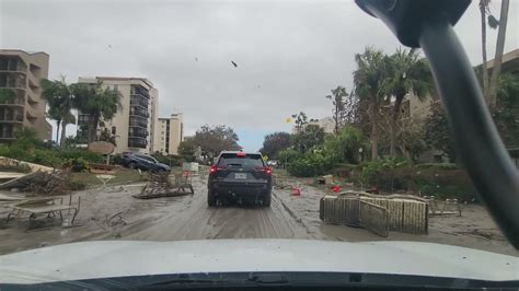 Hurricane Ian Drive Down Gulf Shore Dr After Storm Surge Naples Fl