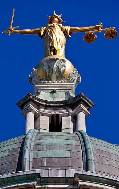 Top 60 Statue Of Justice London Stock Photos Pictures And Images Istock