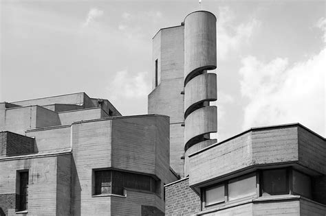 Januar 2020 wurde architekt und pritzkerpreisträger gottfried böhm 100 jahre alt. Concrete divas and holy wooden houses - Duisburg ...