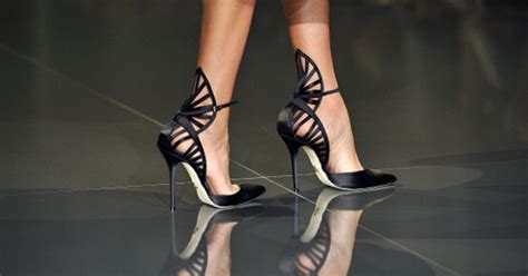Scarpe tacco 10 (tre paia) e tacco 12 (un paio nere). Come indossare le scarpe con i tacchi: consigli e suggerimenti