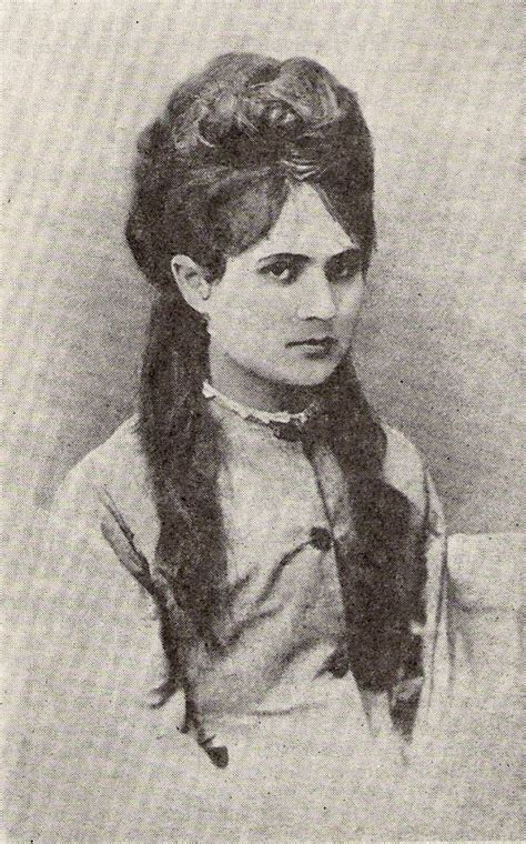 In anul 1872 mihai eminescu se afla la viena unde studia filozofia si dreptul. Povestea de dragoste dintre Mihai Eminescu și Veronica ...