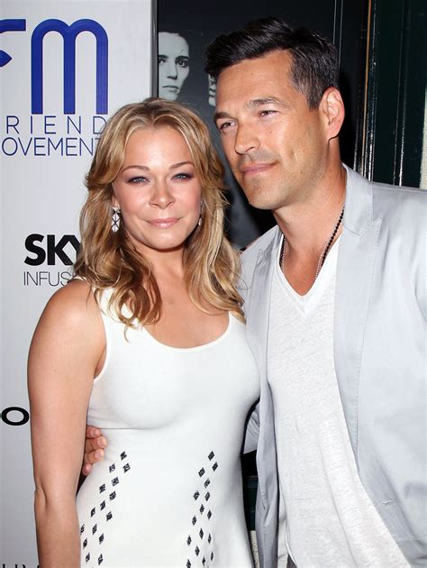 Using an android spy app like pctattletale you can catch your cheating spouse without needing to root the device either. LeAnn Rimes, Eddie Cibrian Hit The Red Carpet (PHOTOS)