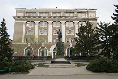 На украине мэр города кривой рог константин павлов найден мёртвым на веранде своего дома в селе вольное. Кривой Рог - день города 2020. Кривой Рог - герб и флаг
