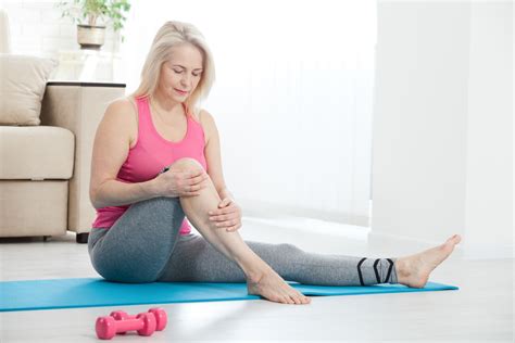 Leg pain can range from mild to severe and it can happen for many different reasons, including problems with your using an ice pack can help to numb the pain in your leg. 5 Best Exercises for Varicose Veins in Legs | Palm Vascular