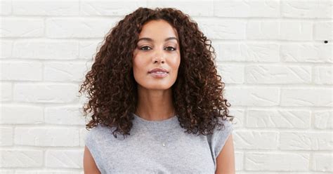 13 Tips On Getting Rid Of Frizzy Hair Nexxus Us