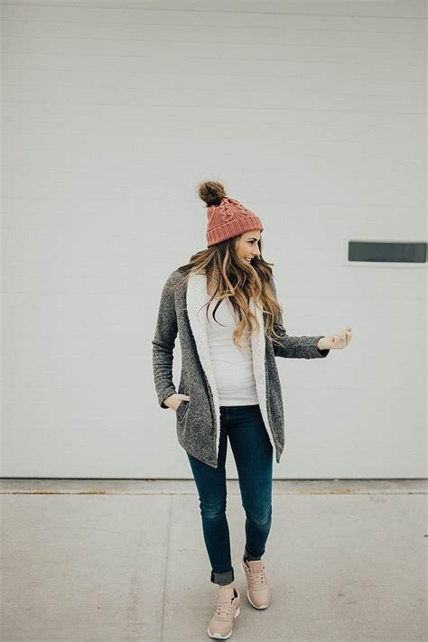functional and cozy clothing for winter dani marie blog cozy outfit clothes fashion blogger