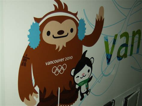 2010 Vancouver Winter Olympics Mascots Quatchi And Mi Flickr