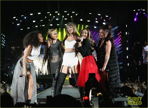 Taylor Swift Takes The Stage With Little Mix Julia Roberts And Joan Baez
