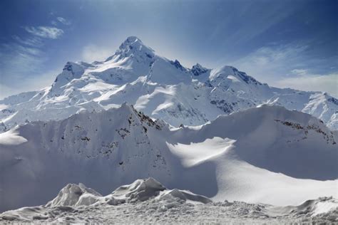 This is the tallest mountain from base to summit in the eastern united states and contains a variety of ecosystems making it one of the most. Mount Elbrus: Facts About Europe's Highest Mountain | Live ...